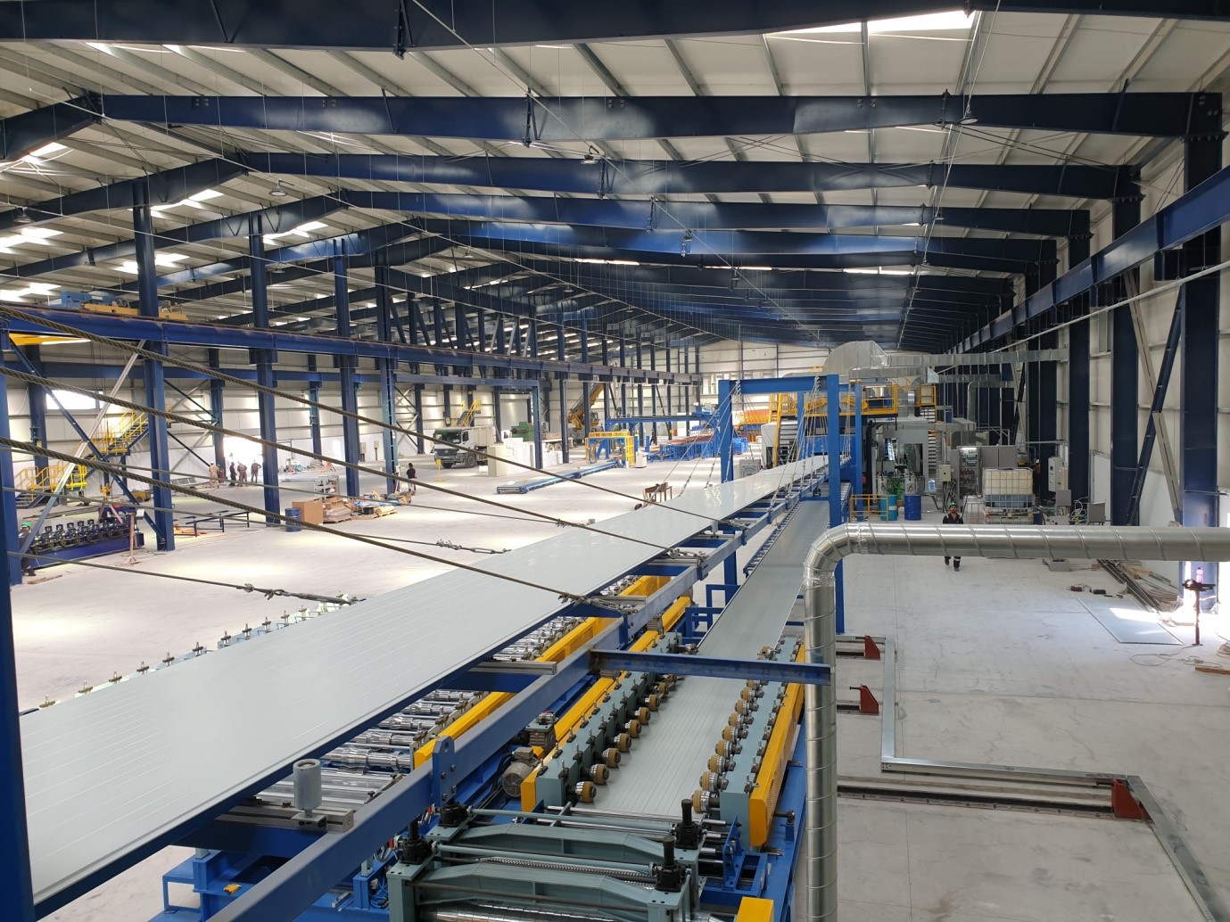 Конвейер производства сэндвич панелей в Казахстане